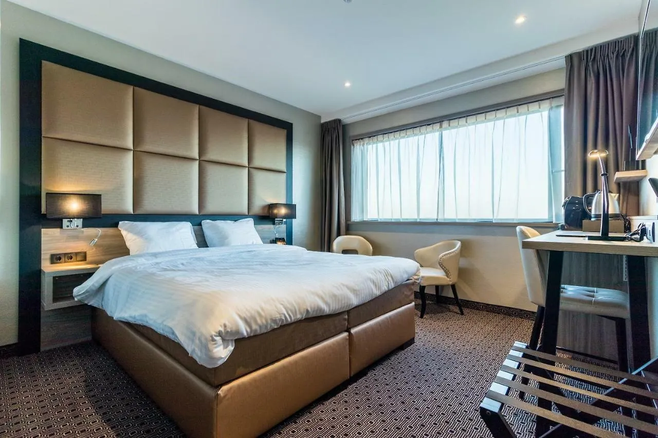 Riva Hotel Den Haag - Delft 4*, La Haye